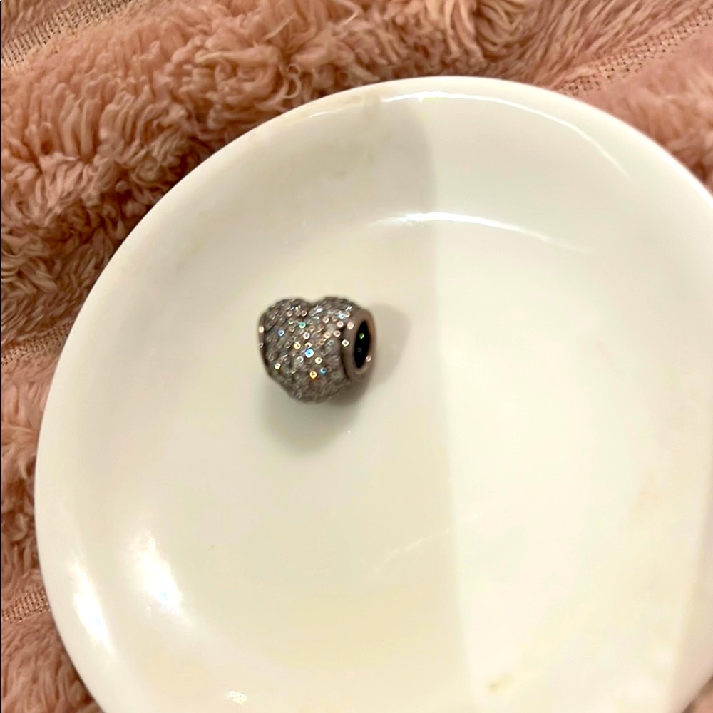 PANDORA ELEGANT Silver Heart Charm - Picture 4 of 6